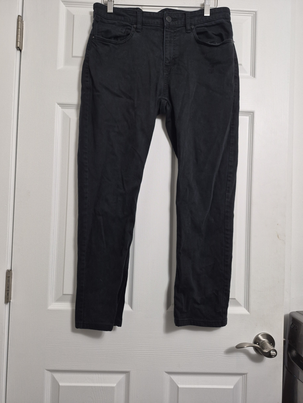 Men's Black Straight Fit Jeans